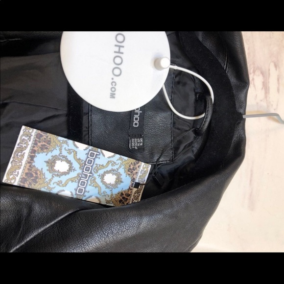 Ladies faux leather jacket -Black ladies (L) - Picture 3 of 3